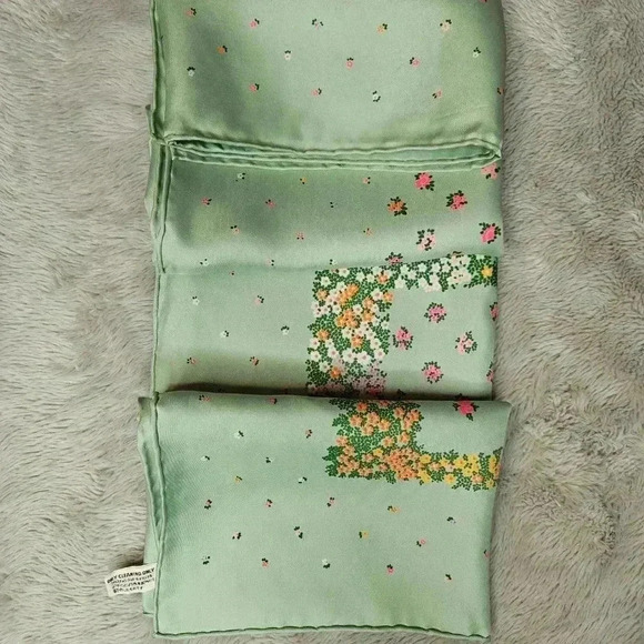 CDior Silk Shawl Scarf - Picture 12 of 14